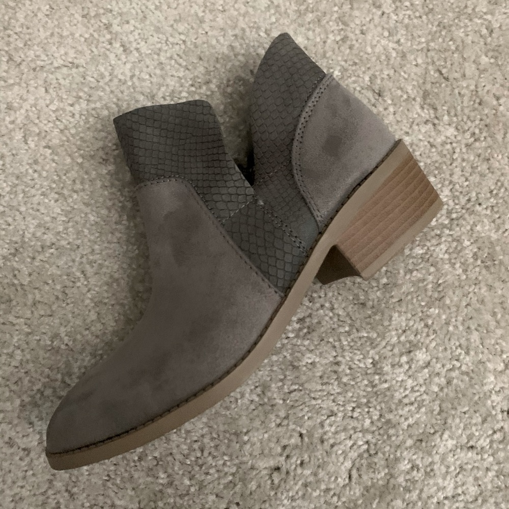 American eagle booties